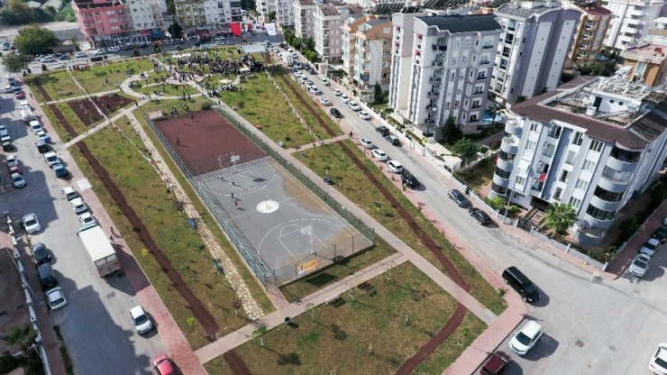 Cinayet Kurbanı Çevreci Çiftin Adı Parkta Yaşayacak