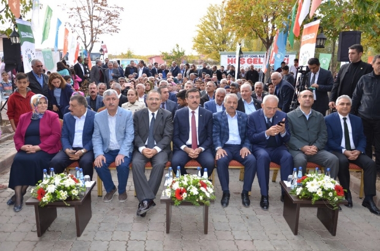 Bakan Tüfenkci ‘Yeşilyurt Meslek Ediyor Projesi’ Sertifika Törenine Katıldı