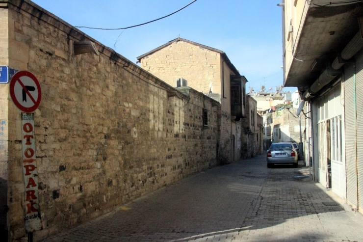 Tarihi Kilis Evleri İle Konakların Restorasyon Yapılması İsteniyor