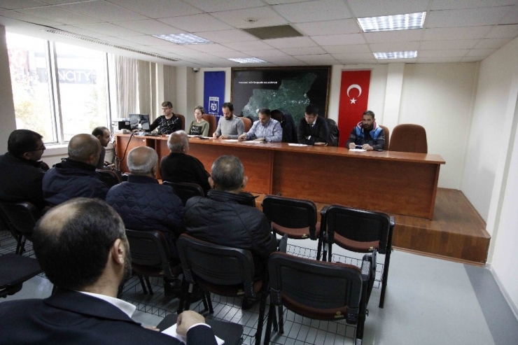 Kocaeli’de Mezarlıklar Elden Geçiyor