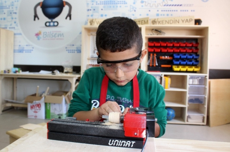 Üstün Zekalı Çocuklar Bilsem İle ‘İcat’ Çıkartıyor