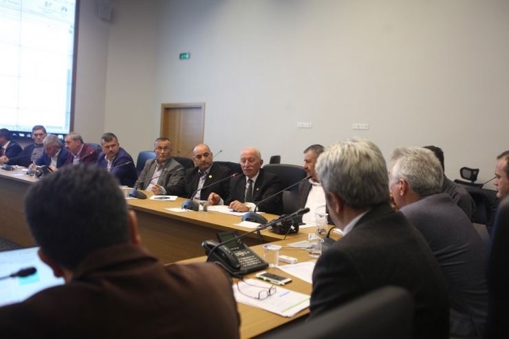 Büyükşehir Ve Saski Bürokratları Muhtarlarla Bir Araya Geldi