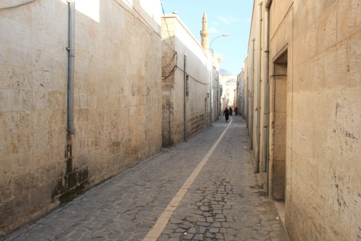 Tarihi Urfa Evleri Turizme Kazandırılıyor