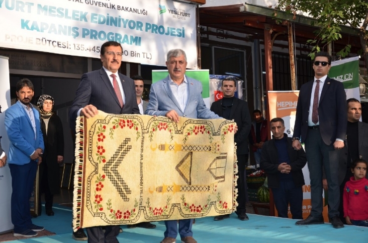 Bakan Tüfenkci ‘Yeşilyurt Meslek Ediyor Projesi’ Sertifika Törenine Katıldı