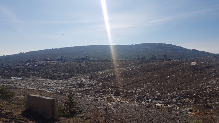 Büyükşehir Belediyesi Her Gün 700 Ton Evsel Atığı Bertaraf Ediyor