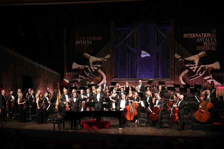 Piyano Festivalinde Son Dakika Kazasına Büyük Jest