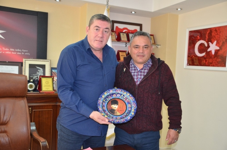 Gümeli Derneği’nden Başkan Tekin’e Teşekkür Ziyareti