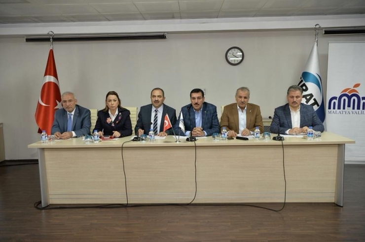 Bakan Tüfenkci: "Malatya’nın Bölgenin Önemli Üretim Merkezlerinden Birisi Olması Noktasında Önünde Hiçbir Engel Yok”