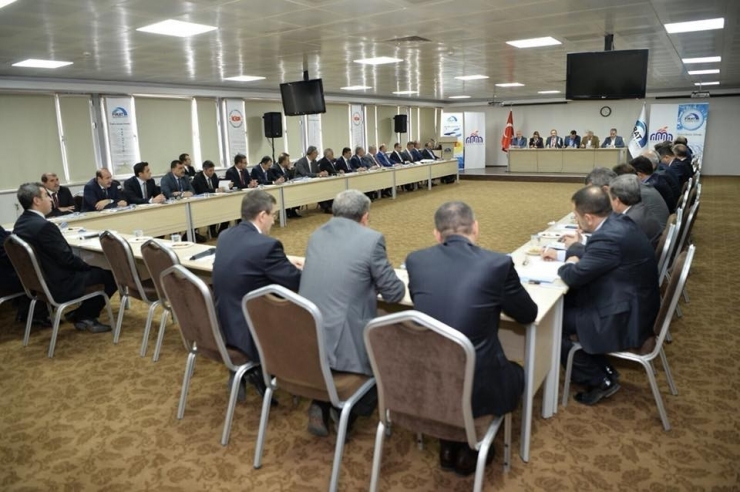 Bakan Tüfenkci: "Malatya’nın Bölgenin Önemli Üretim Merkezlerinden Birisi Olması Noktasında Önünde Hiçbir Engel Yok”