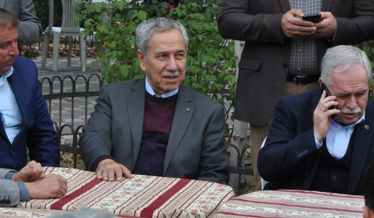 Arınç: “Adil Aygül’ün Büyük Başarılarına Şahit Olduk”