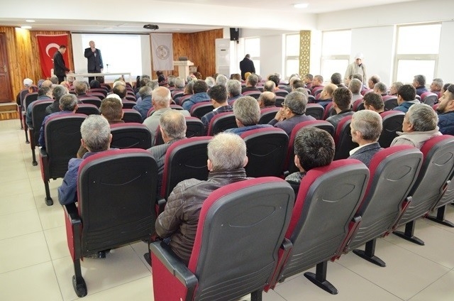 İvrindi‘de Bağımlılıkla Mücadele Semineri Düzenlendi.