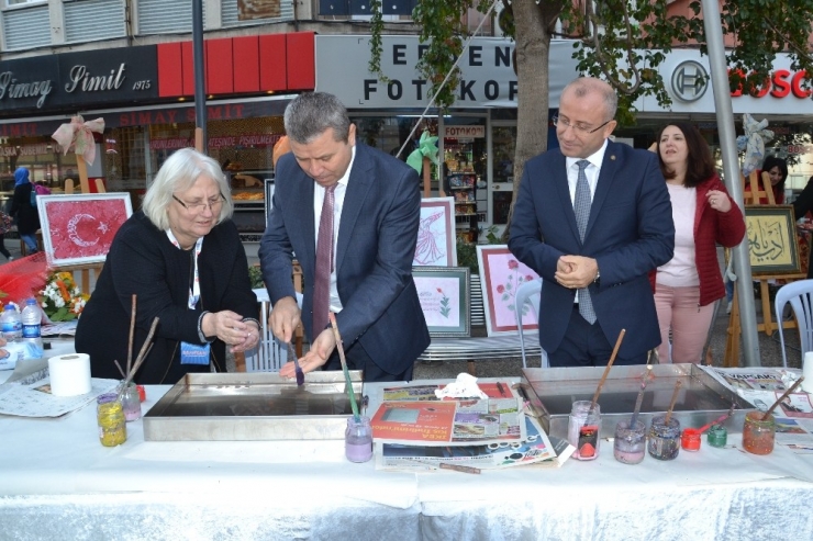Eserlerini Yaptıkları Sanatçıları Bire Bir Taklit Ettiler