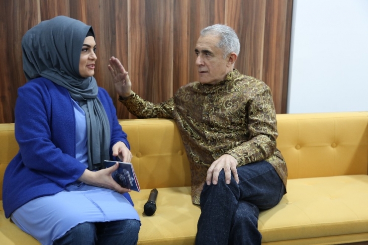 Unesco Ödüllü Azeri Müzisyen Ve Kızı Başakşehirlileri Mest Etti