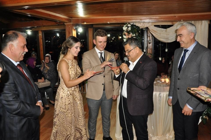 Başkan Yağcı, Genç Çiftin Mutluluğuna Ortak Oldu