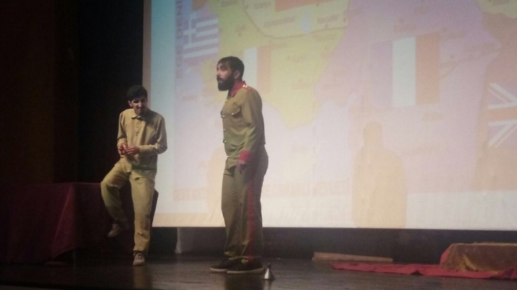 Bingöl’de Kurtuluş Savaşını Anlatan Tiyatro Sahnelendi