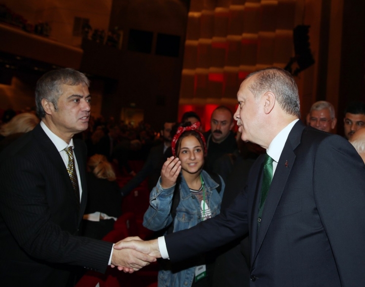 Cumhurbaşkanı Erdoğan, Sanatçılarla Bir Araya Geldi