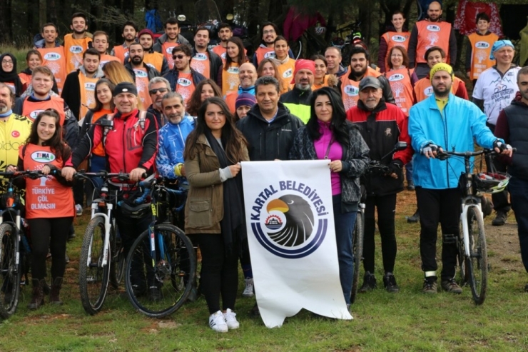 ‘Doğa İçin Pedal Çevir’ Projesi Kapsamında Aydos Ormanı Temizlendi