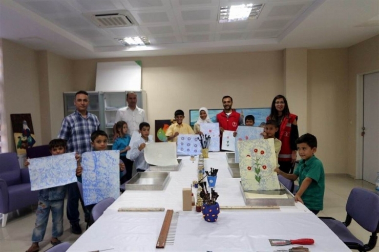 Suriyeli Sokak Çocukları Spor Etkinlikleri İle Rehabilite Ediliyor