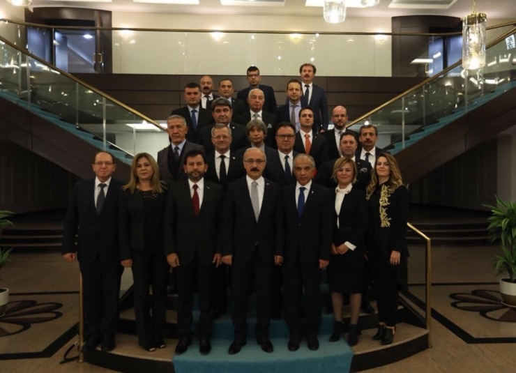 Mep, Bakan Elvan’a Mersin Projelerini Sundu