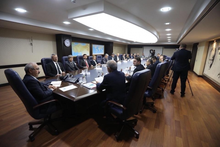 Mep, Bakan Elvan’a Mersin Projelerini Sundu