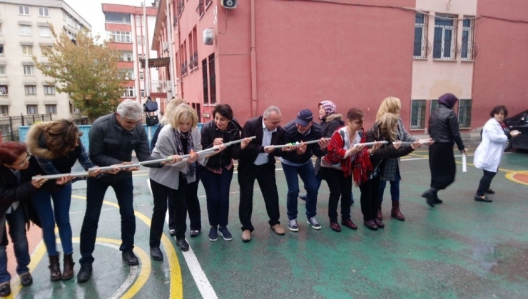 Hem Eğlensinler Hem Öğrensinler