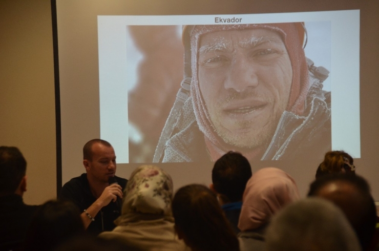 Rotasız Seyyah Mehmet Genç Bursa’da Takipçileriyle Buluştu