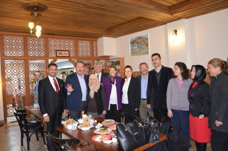 Sivrihisar’ın İlk Kadın Girişimcileri Restoranlarını Açtı