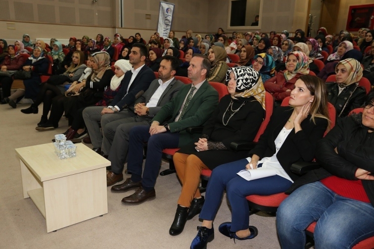 "Ko-mek Aile Okulu” Projesi 7. Dönem Eğitim Programları Başladı