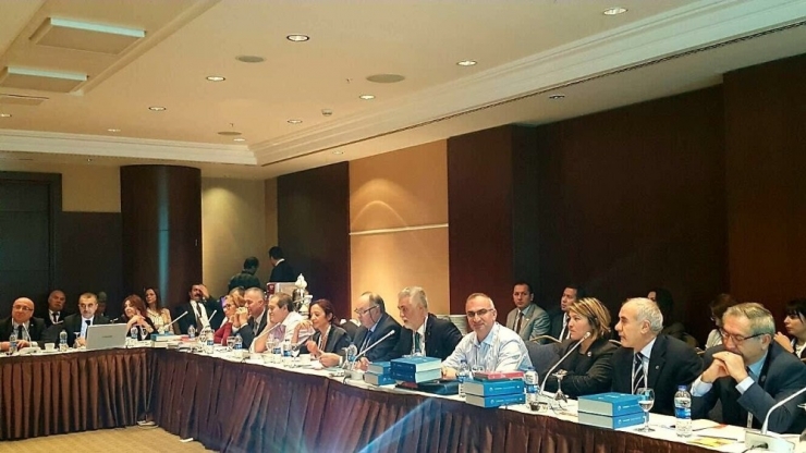 Bakan Kurtulmuş’tan Başkan Yılmazer’e Teşekkür Beratı