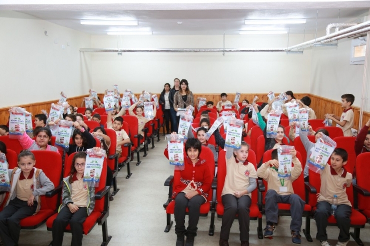 Adana’da Çevreci Bir Nesil Yetişiyor