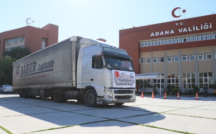 Adana’dan Suriye’ye 12 Bin 700 Okul Çantası Gönderildi