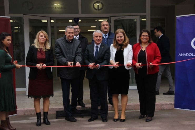 Eğitim Bilimleri Enstitüsü Yeni Binasına Kavuştu