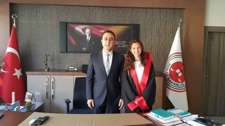 Burhaniye’de Hukuk Sevdalıları Adliyeyi Ziyaret Etti