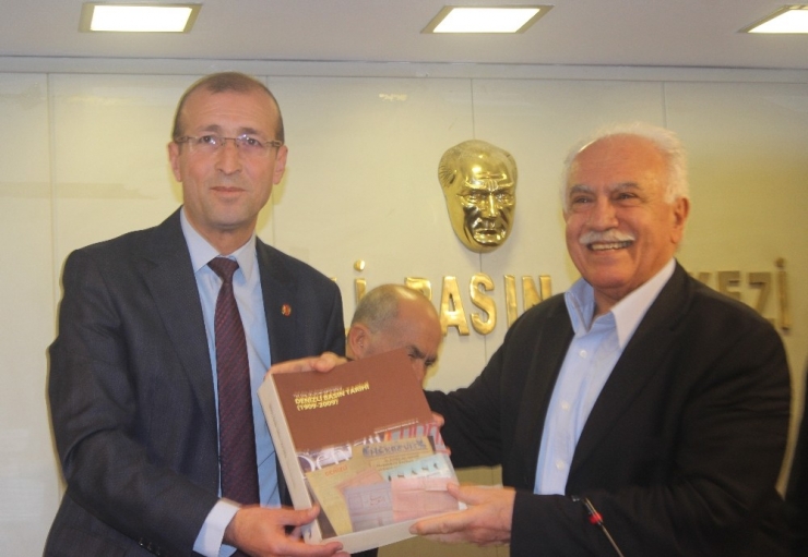 Doğu Perinçek’ten “Abd’nin Türkiye’de Nükleer Bombası Var” İddiası