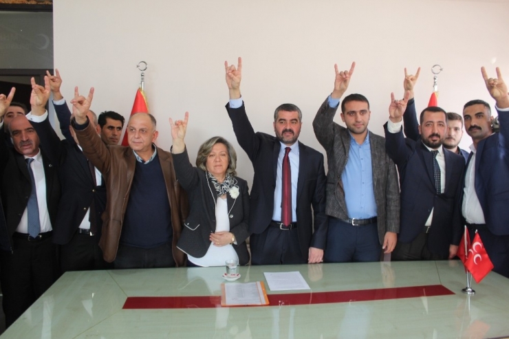 Mhp Malatya İl Başkanı Bülent Avşar, Mazbatasını Aldı