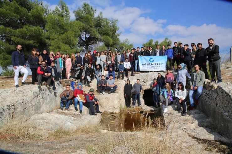 Gençlik Kampı, Gençlik Meclisi Üyelerini Misafir Etti