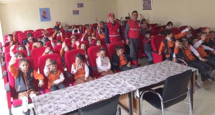 Hakkari’de Kızılay Haftası Etkinlikleri