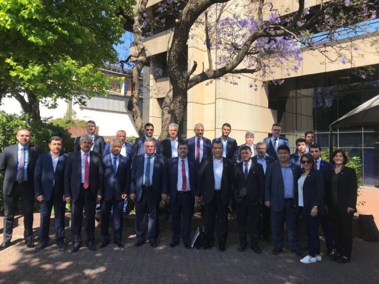 Halıcılar Afrika’yı Mercek Altına Aldı