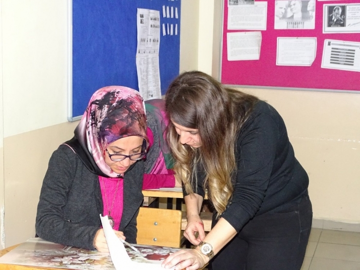 Hisarcık’ta 3 Boyutlu Şekillendirme Kursu Açıldı