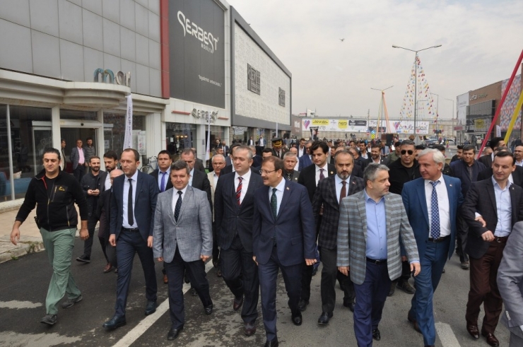 Mobilya Festivali Esnafın Yüzünü Güldürdü