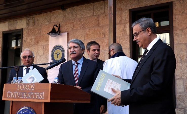 Toros Üniversitesi’nde 2017-2018 Akademik Yılı Açılışı Yapıldı