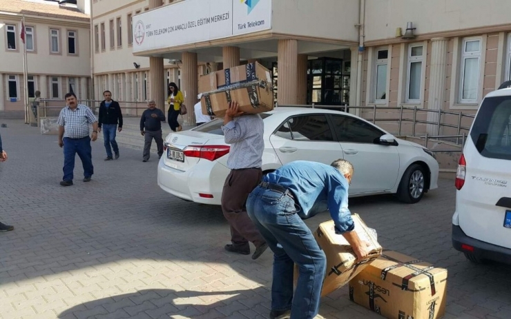 Türk Telekom’dan Öğrencilere Spor Malzemesi