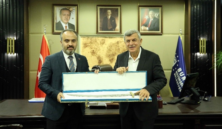 Başkan Karaosmanoğlu “Hedef Daha Sağlıklı Ve Yaşanabilir Şehirler”