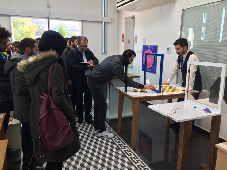 Anadolu Üniversitesi Öğrencileri , Matematiği Dokunmak İçin Aydın’a Geldi