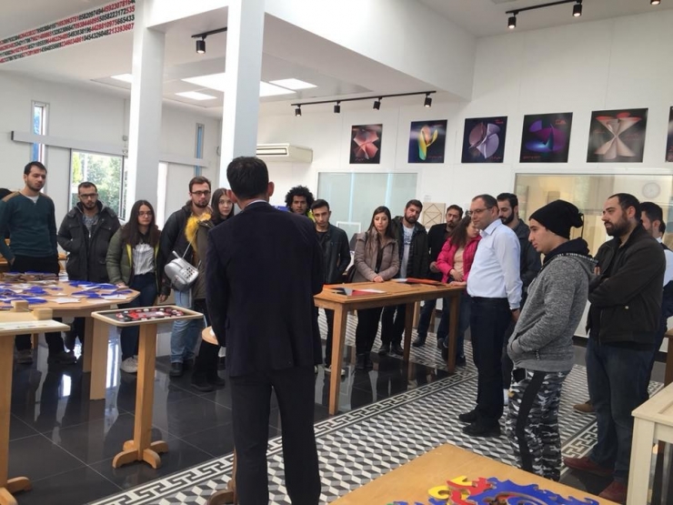 Anadolu Üniversitesi Öğrencileri , Matematiği Dokunmak İçin Aydın’a Geldi