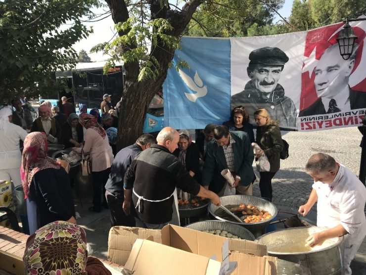 Merhum Eski Başbakan Ecevit Akhisar’da Anıldı