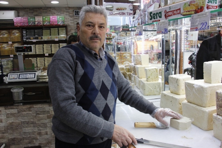 Soğuk Ayların Gizli Isıtıcısı Helvaya Talep Artıyor