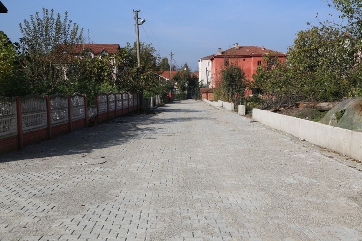 Sapanca Belediyesinden Kilitli Parke Çalışması