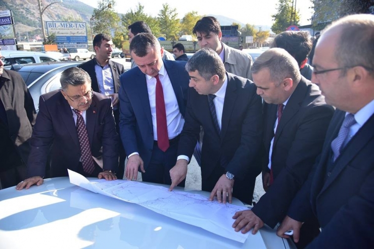 Vali Büyükakın Ve Başkan Yağcı Aydınlatma Çalışmalarını İnceledi