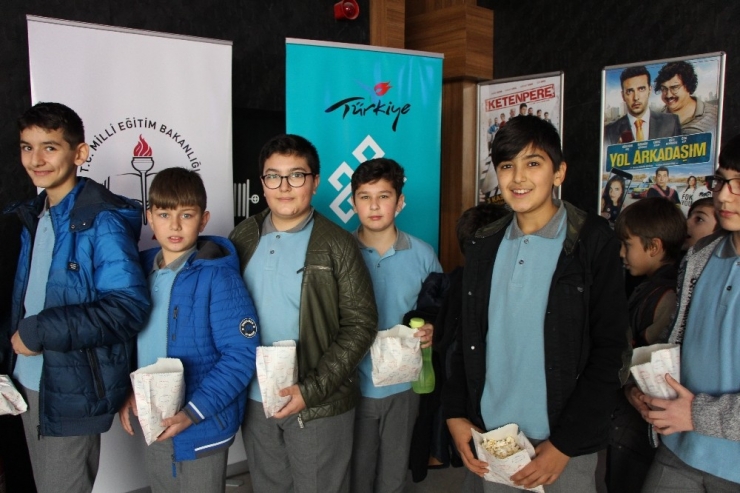 Amasya’da 5 Bin Öğrenciye Ücretsiz Sinema